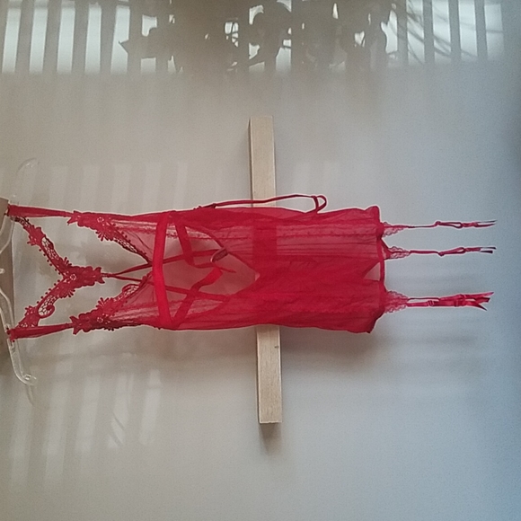NWT Ooh La La Cheri Red Lace Mesh Gartered Chemise Set - Picture 2 of 8